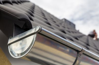 Seamless Gutters Vs. Sectional Gutters: What To Know